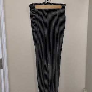 BLACK AND WHITE STRIPED PANTS